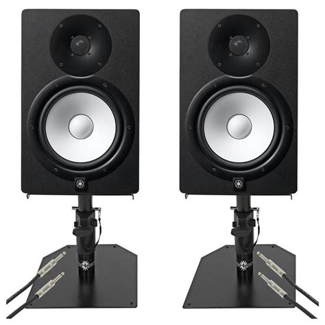 Yamaha HS8 Aktiv Studiomonitore mit Desktop Ständern und Kabeln