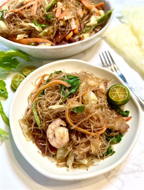 Pancit Bihon Filipino Rice Noodles Iankewks