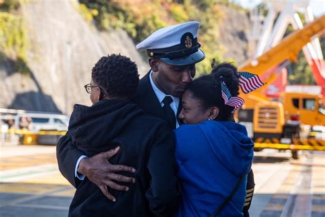 Dvids Images Uss Ronald Reagan Cvn Returns To Yokosuka Japan