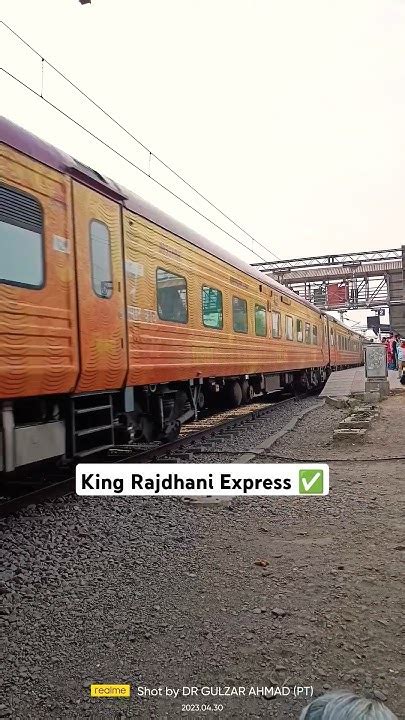 King Rajdhani Express 12951 Mumbai Tejas 🚂🚃 Indianrailways Shorts Ytshorts Youtube