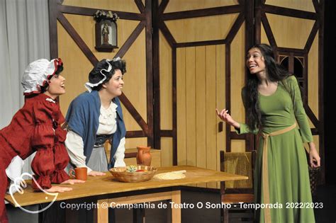 Uma Farsa Representada Pela Companhia De Teatro O Sonho