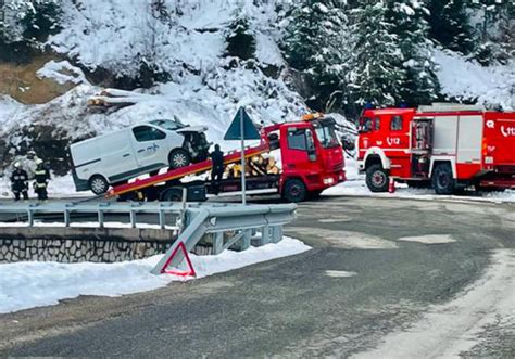 Drei Verletzte Nach Frontalcrash UnserTirol24