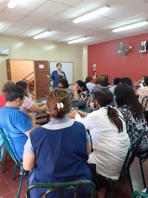 Capacitamos A Docentes Como Referentes De Salud Comunitaria Hospital