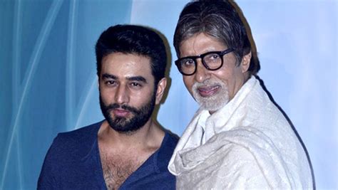 Amitabh Bachchan Launches Shekhar’s Album ‘Hanuman Chalisa’ - Bollywood Hungama