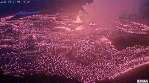 Alert Level Lowered For Hawaii’s Erupting Kilauea Volcano As Thousands Watch The Dazzling