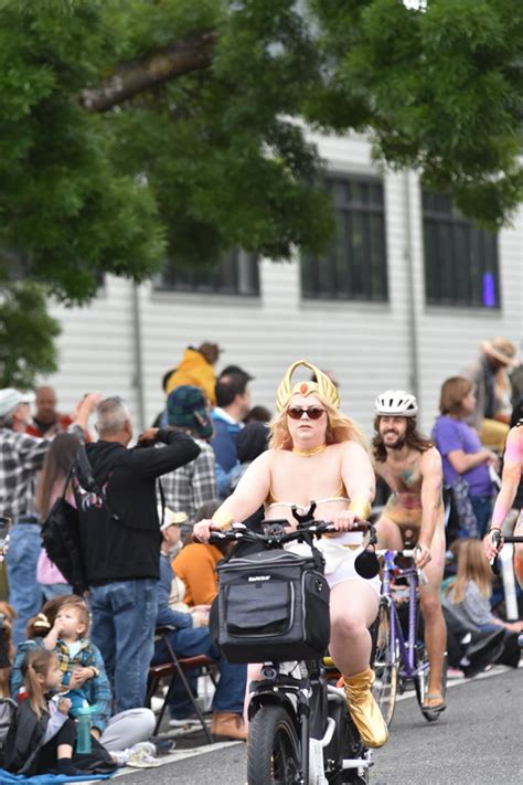 Fremont 2023 Nude Bike Riders Solstice Parade Guerilla Photographer