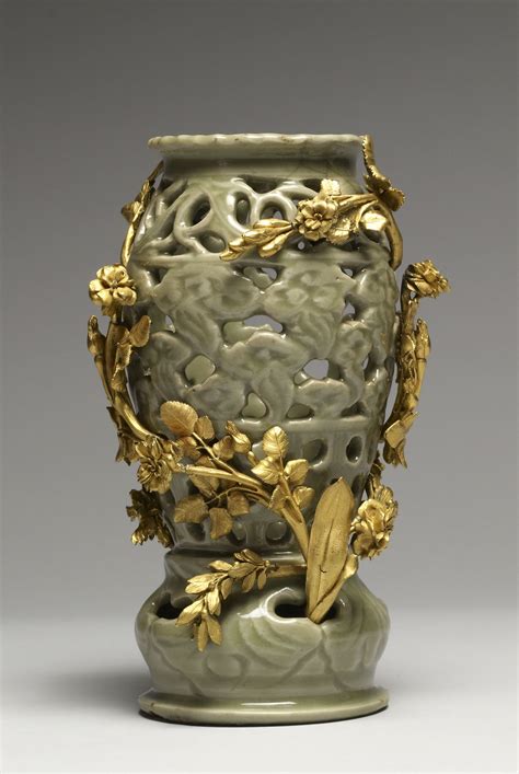 Celadon Lamp | The Walters Art Museum