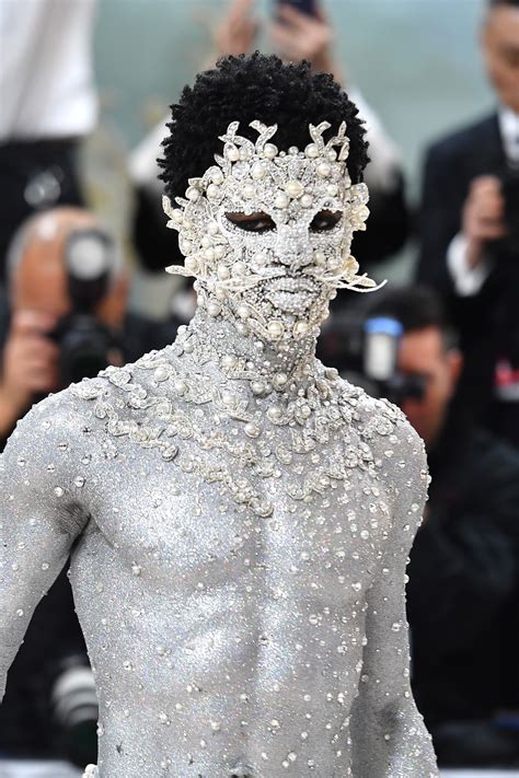 It Took 9 Hours For Pat Mcgrath To Turn Lil Nas X Into A Sparkling Cat