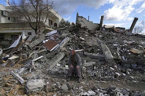 Fears Grow For Untold Numbers Buried By Turkey Earthquake Northwest