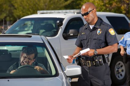 Traffic Stop Dos and Don'ts | DMV.ORG