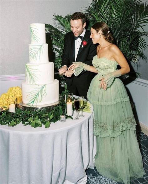 25 Pretty Green Wedding Dresses for an Unexpected Dream Look