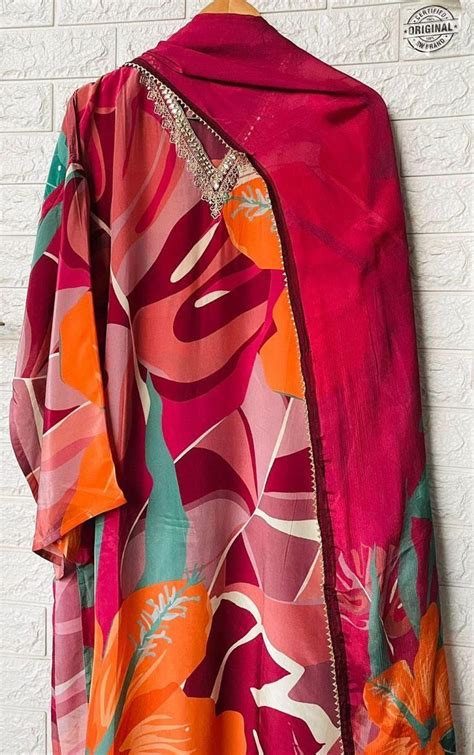 Pin By Pankaj Patil On Pins By You In 2024 Abayas Fashion Desi