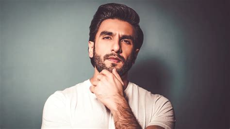 Ranveer Singh Ke Hamaam Mein Hum Sab Nange Hain