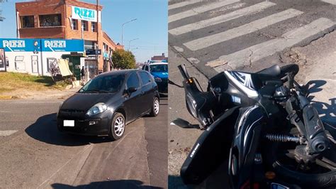 Auto Quiso Doblar Y Fue Chocado Por Una Moto Madre E Hijo Resultaron