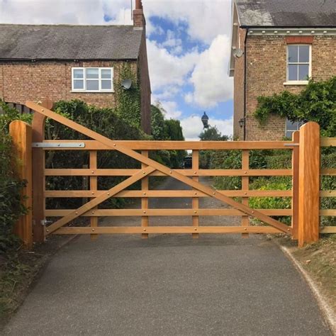 Wooden Duncombe Gates S Duncombe Sawmill Local And Uk Delivery From