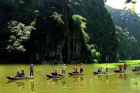 Ninh Binh Day Trip Hoa Lu Trang An Cycling Boat