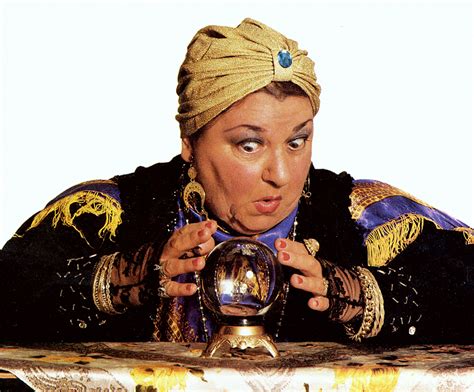 8 Ways To Spot A Psychic Fraud • A Fool's Journey