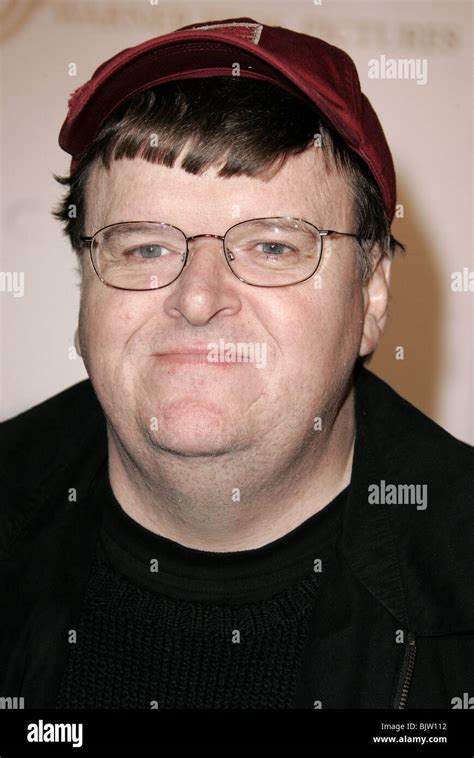 Michael Moore The Aviator Film Premiere Chinese Theatre Hollywood Los