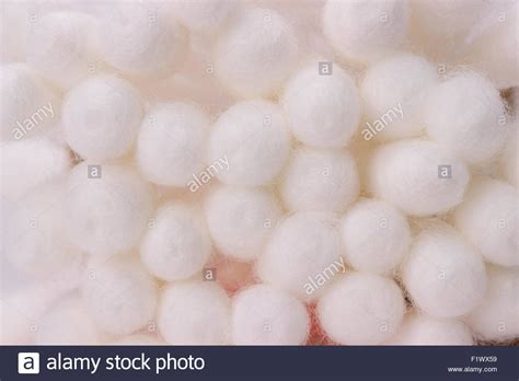 Cotton Buds Hi Res Stock Photography And Images Alamy