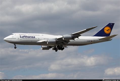 D Abyl Lufthansa Boeing Photo By Helmut Schnichels Id