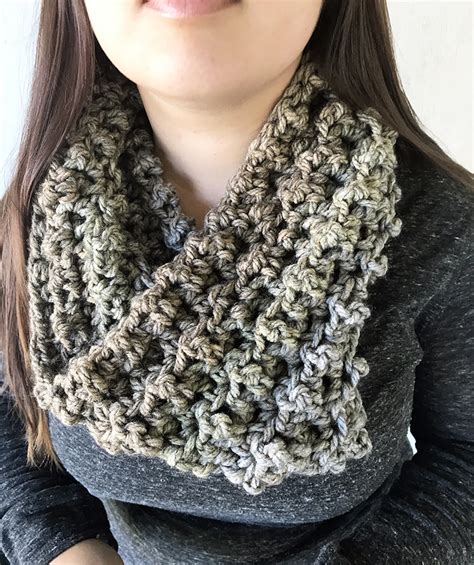 Quick And Easy Chunky Cowl Free Crochet Pattern Marias Blue Crayon