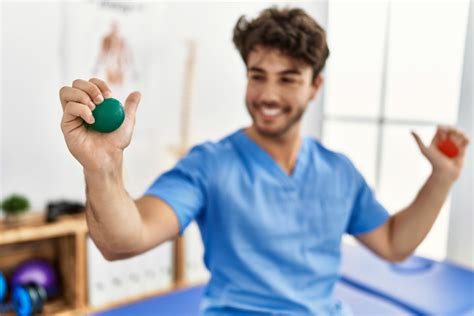 Uniforme De Fisioterapia Y Para Masajistas Medalla Gacela