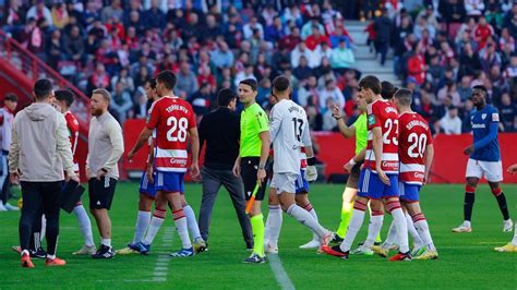 Suspenden El Granada Athletic Por La Muerte De Un Aficionado En La Grada