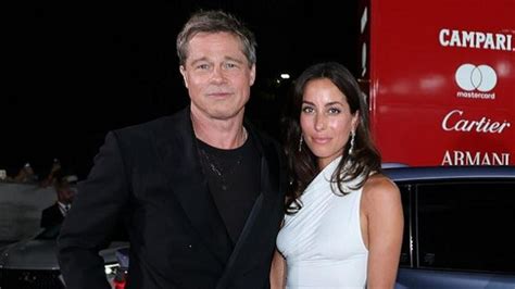 Brad Pitt Et Ines De Ramon Officialisent Apparemment Leur Relation Sur