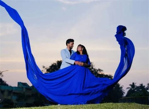 Multicolor Blue Designer Pre Wedding Long Tail Gown At Rs 3800 In Surat