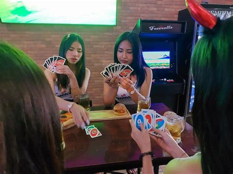 Ladys Night Chiang Mai Freerolls Sports Bar And Restaurant