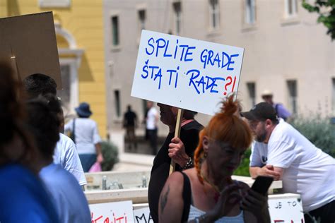 Slobodna Dalmacija Ured Grada Alarmira Inspektorat Nam Odbija Dati