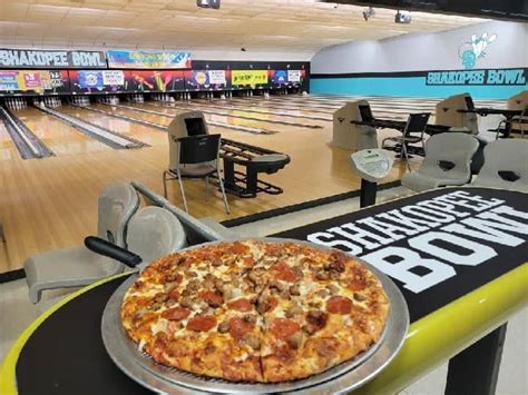 Shakopee Bowl - Bowling, Drinking, Eating, Partying, and more!