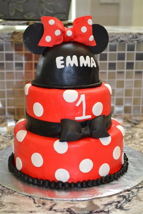 Mini Mouse Decorated Cake By Richelle Cakesdecor