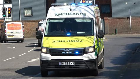 Driver Training Ambulance On A Blue Light Run In Faversham Youtube