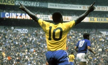 Pelé e a mística da camisa 10 Folha PE