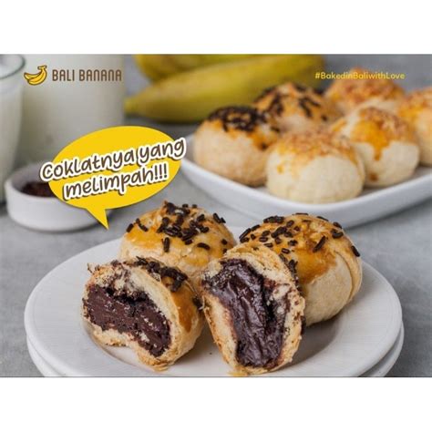 Jual BALI BANANA CAKE PIA BOLEN OLEH OLEH KHAS BALI Shopee Indonesia