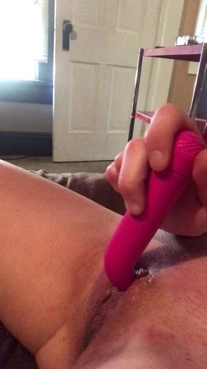 Teasing My Clit Amateur Amateur Porn Feat Yanks28 XHamster