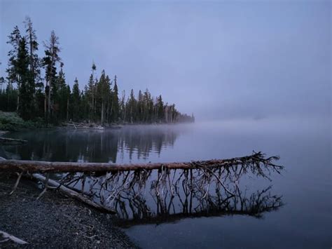 Yellowstone Lake : r/yellowstone