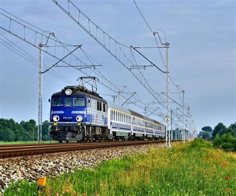 Wakacyjny rozkład jazdy pociągów PKP Na turystów będzie czekało więcej