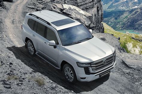 Toyota Land Cruiser 300: обзор и характеристики новой Тойота Ленд ...