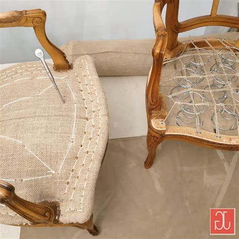 Fauteuils Louis XV ARTISAN TAPISSIER