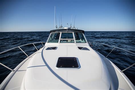 Aluminum Vs Fiberglass Boats Discover Boating