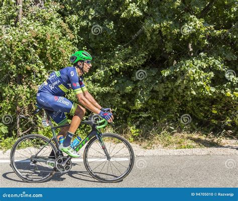 De Fietser Ruben Plaza Molina Op Mont Ventoux Ronde Van Frankrijk