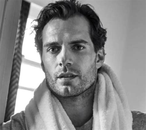 Henry Cavill Es Nombrado Como El Hombre Más Guapo Del 2022 Stn Honduras