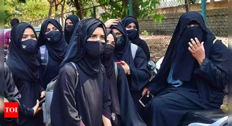 Karnataka Hijab Case Karnataka HC Hijab Verdict Today Schools