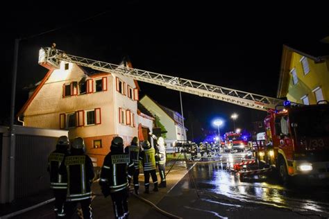 Gebäudebrand in Ortsmitte Gebäude unbewohnt und nun Einsturzgefährdet