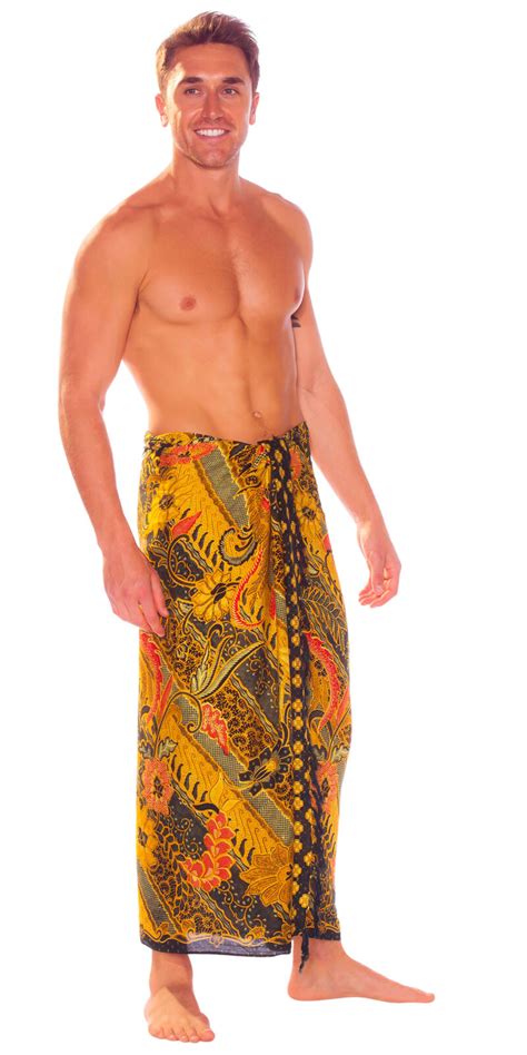 World Sarongs Mens Sarong With Traditional Motif Brown Green