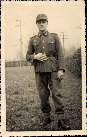 Photo Postcard Deutsche Wehrmacht Soldat In Uniform Akpool Co Uk