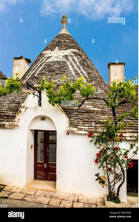 Alberobello Travel Hi Res Stock Photography And Images Alamy