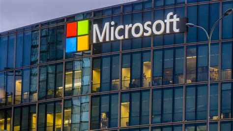 Microsoft Tan Almanya Ya Milyar Euroluk Yat R M Plan